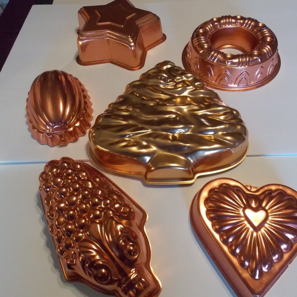 Vintage Molds for Jello, Cake Baking, Decor on Walls, Set of 6